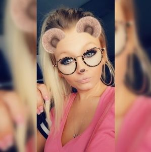 Meet your Posher, Kaitlyn